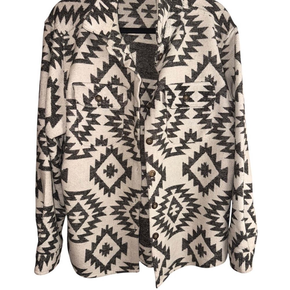 Geometric Print Button-Front Shacket Jacket - Black & Cream
